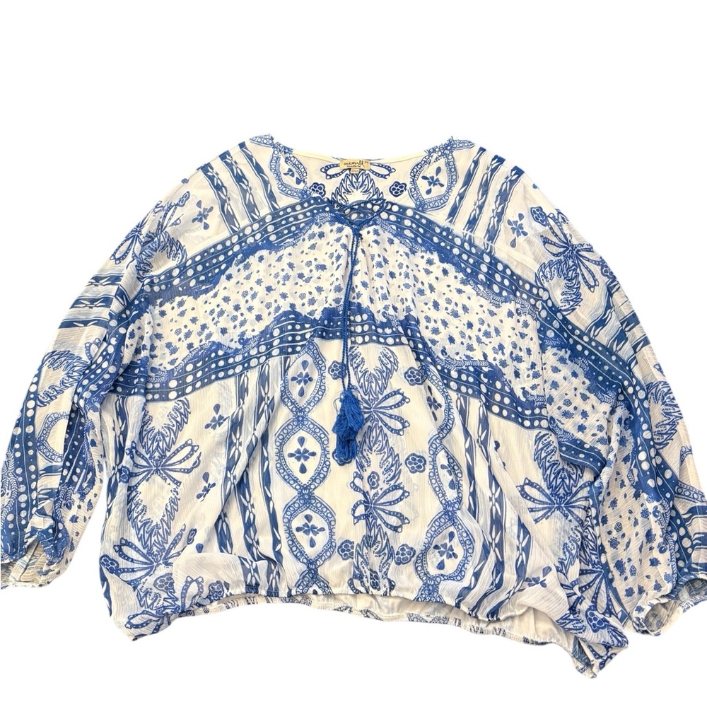 Beautiful ONE WORLD Bohemian White Blue Floral Peasant Lined Top 2X Tassels